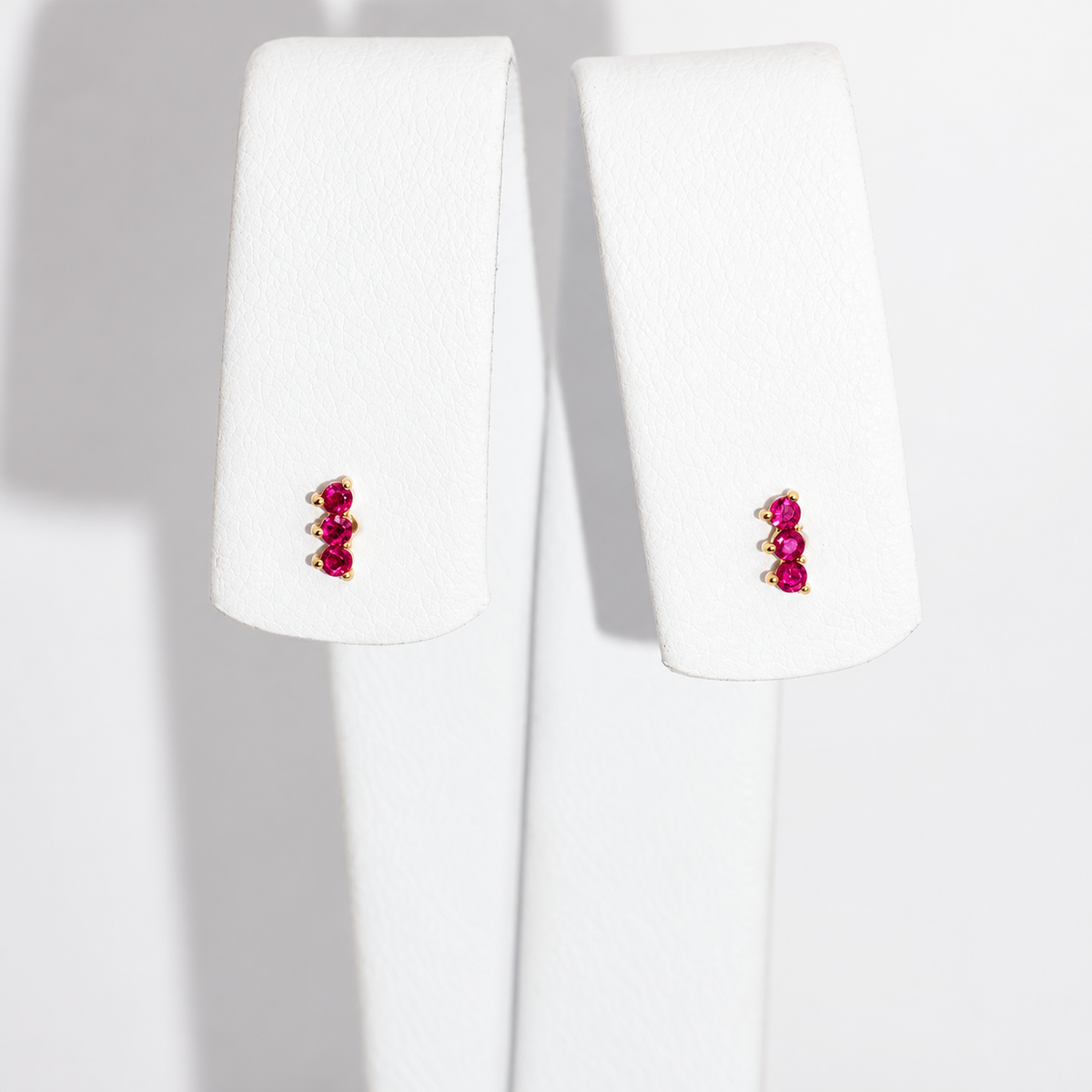 Aretes Line Rubi